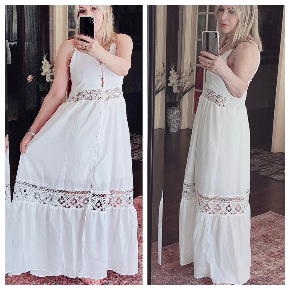 1 left white lace paneled ruffled maxi dress - Picture 2 of 8